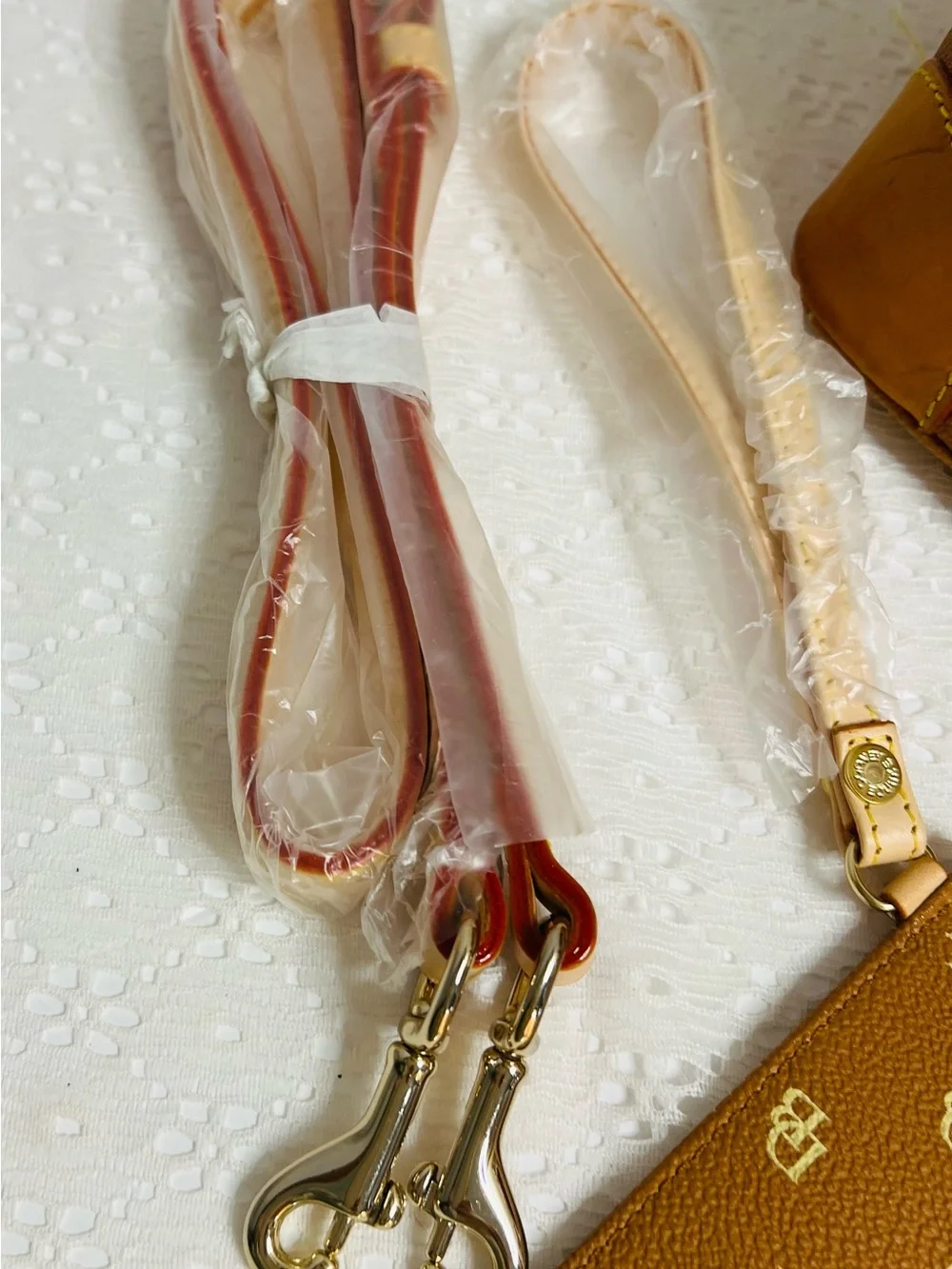 Dooney & Bourke DB Signature Logo Satchel Handbag SET New Wristlet Tan & Red